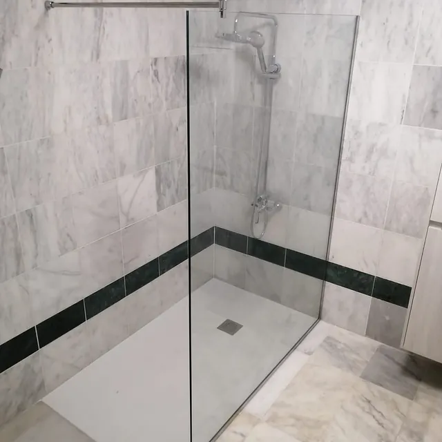 Cristalería Arona mamparas de baño 9