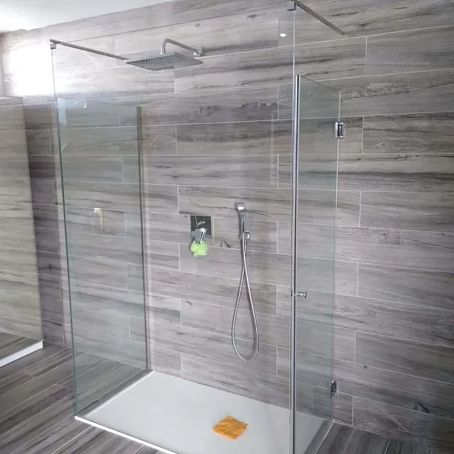 Cristalería Arona mamparas de baño 8