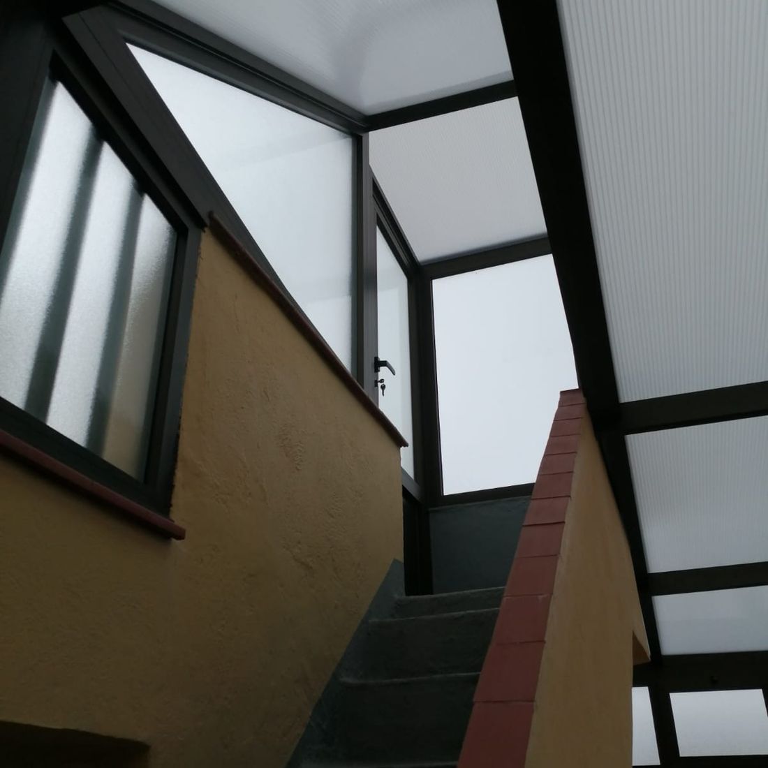 Cristalería Arona cerramientos de aluminio 10