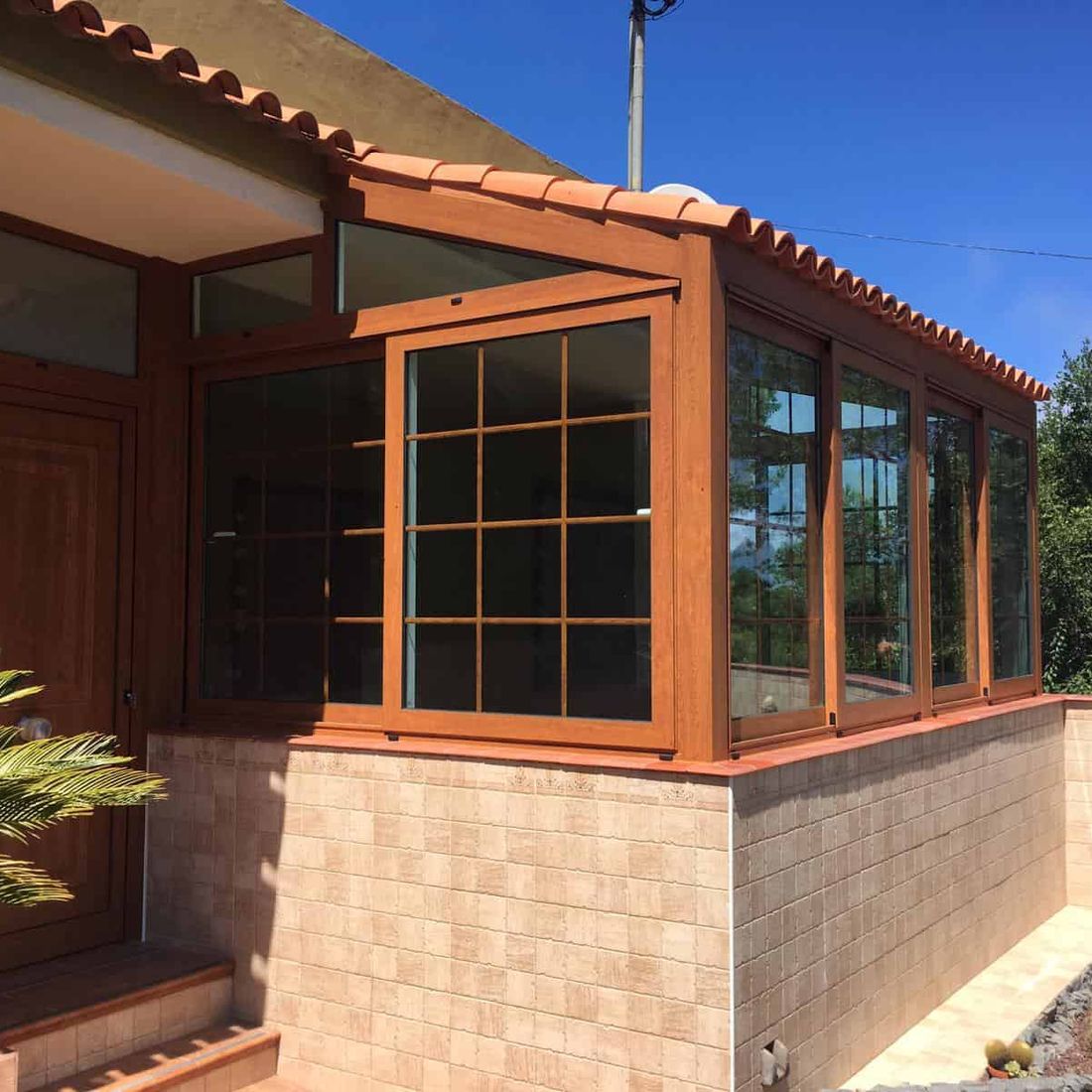 Cristalería Arona cerramientos de aluminio 1